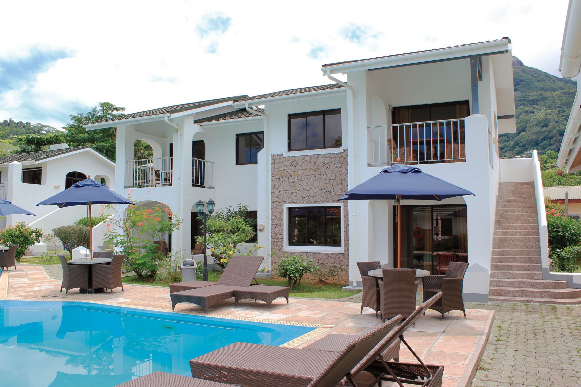 Sun Properties & Resort - 2*