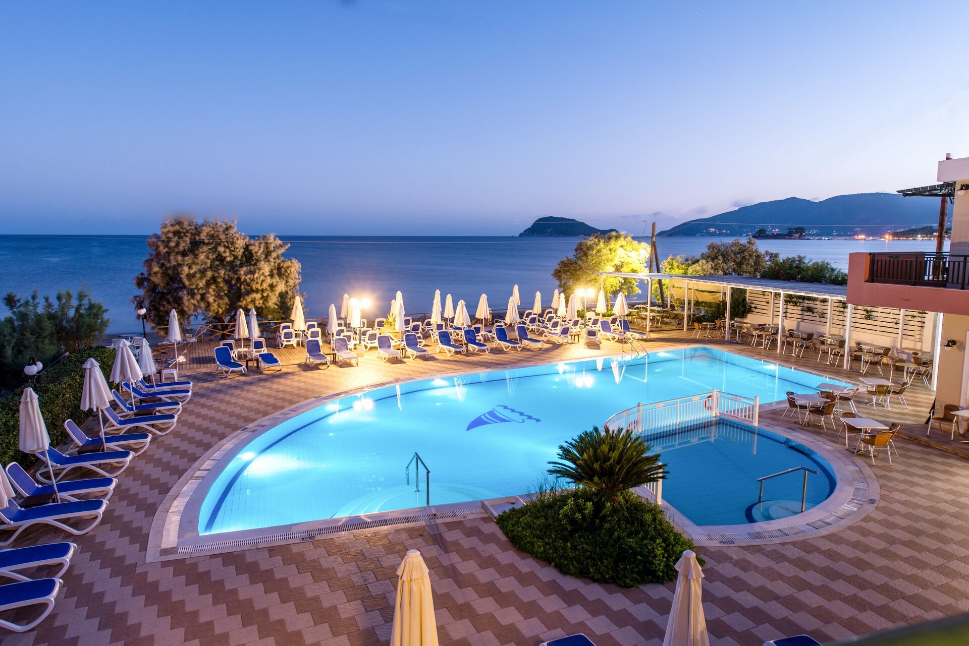 Mediterranean Beach Resort & Spa - 5*