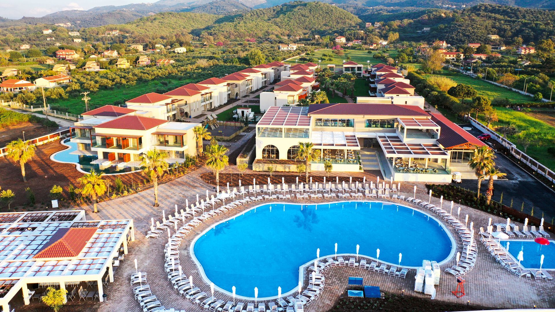 Almyros Beach Resort & Spa - 5*