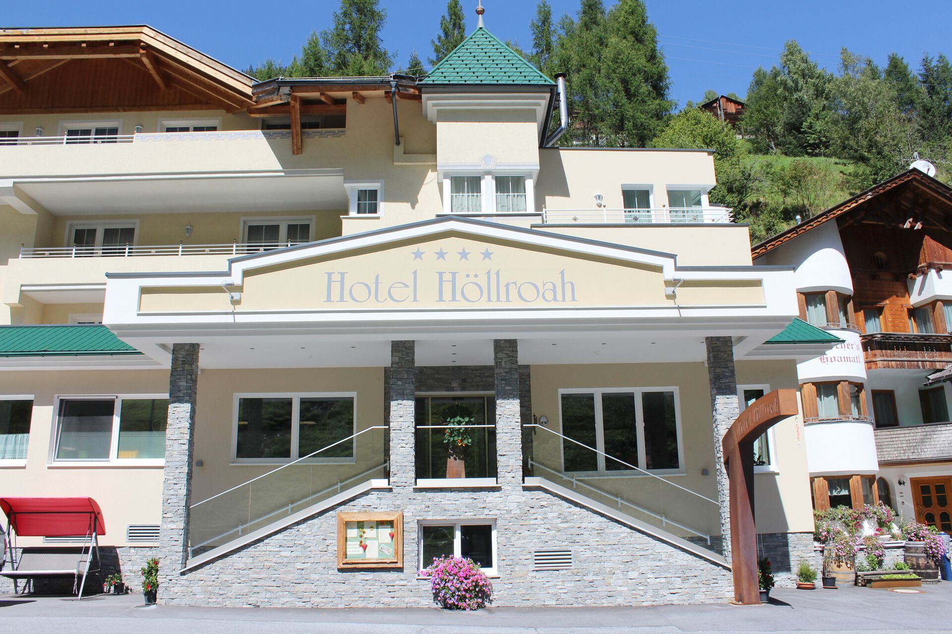 Hotel Höllroah