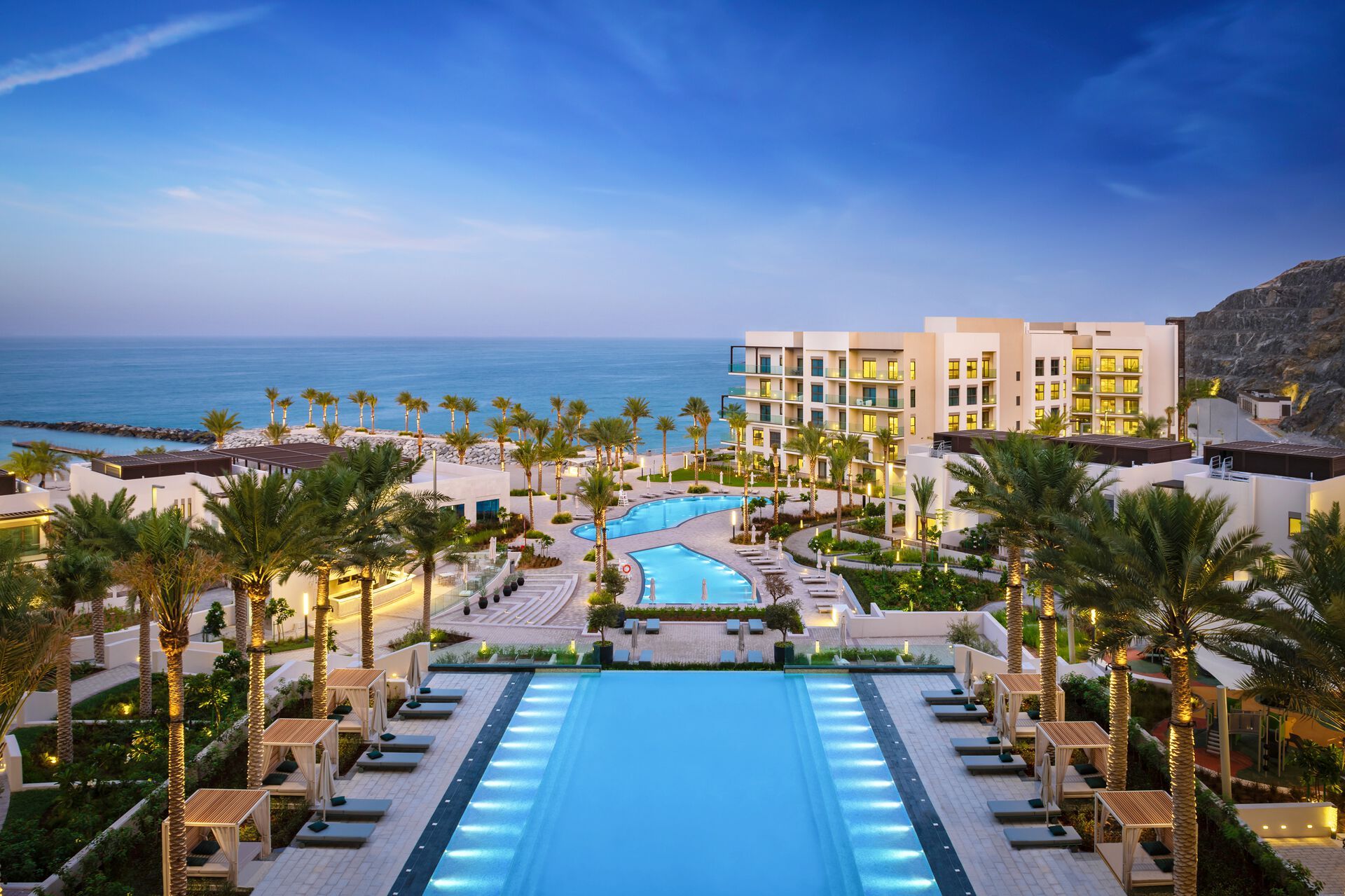 Voco Dubai & Address Beach Resort Fujairah