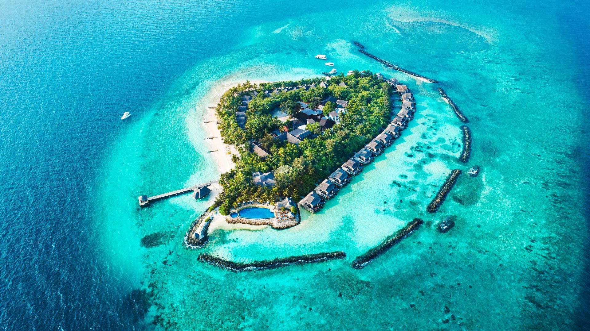 Taj Coral Reef Resort & Spa Maldives - 5*