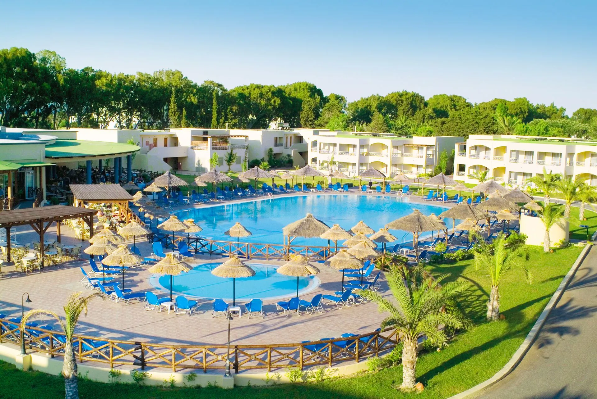 Hotel Kipriotis Maris Suites - 5*