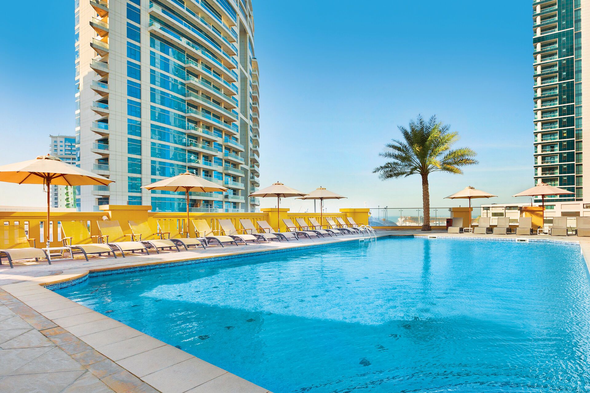 Ramada Hotel & Suites by Wyndham Dubai JBR - 4*