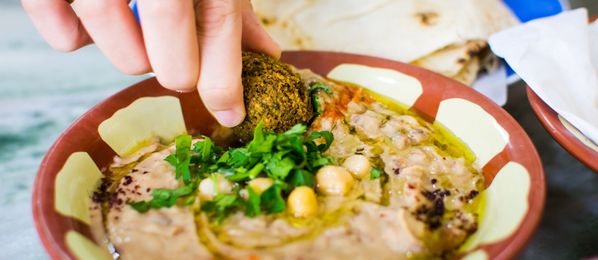Essen in den Emiraten: Hummus