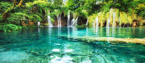 Wasserfall im Nationalpark Plitvice, Kroatien